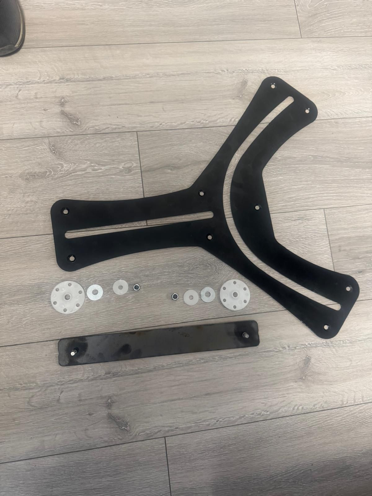 Ergonomic Y Shaped Swivel Seat Mechanism for Enhanced Mobility